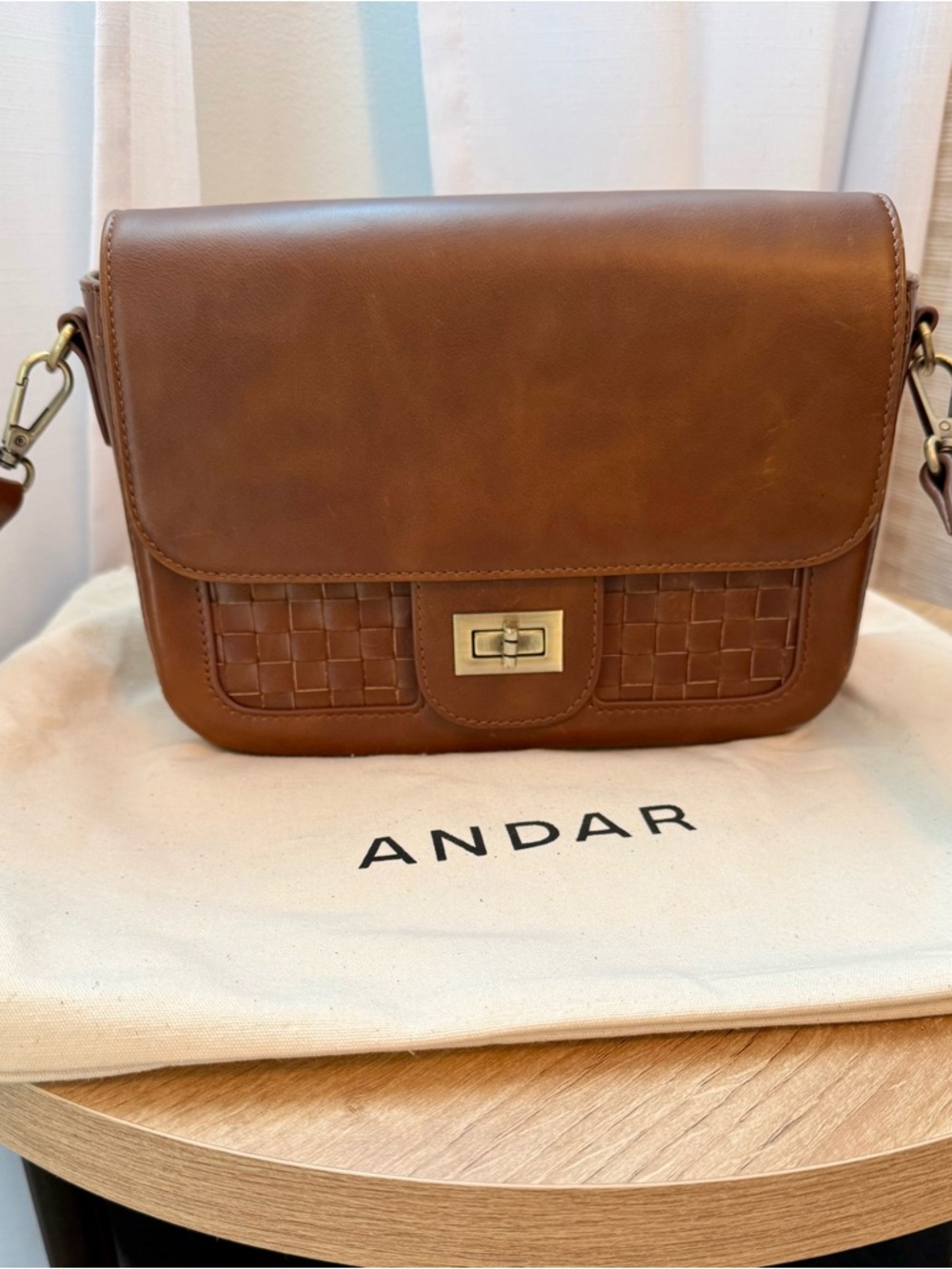 Andar “The Penny” woven crossbody in Timber